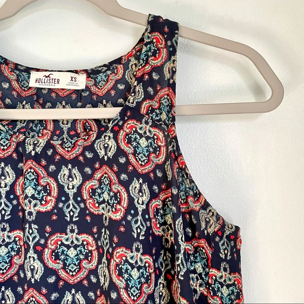 3/$25 Hollister Batik Racerback Sleeveless Blouse Women’s XS Boho - Picture 6 of 9